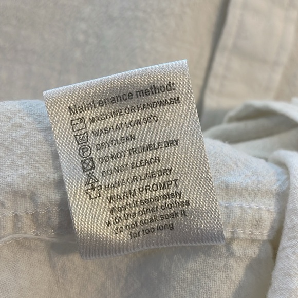 Apraw cotton/linen white shirt. Men's size L. Like new condition. Very stylish! - Picture 8 of 8